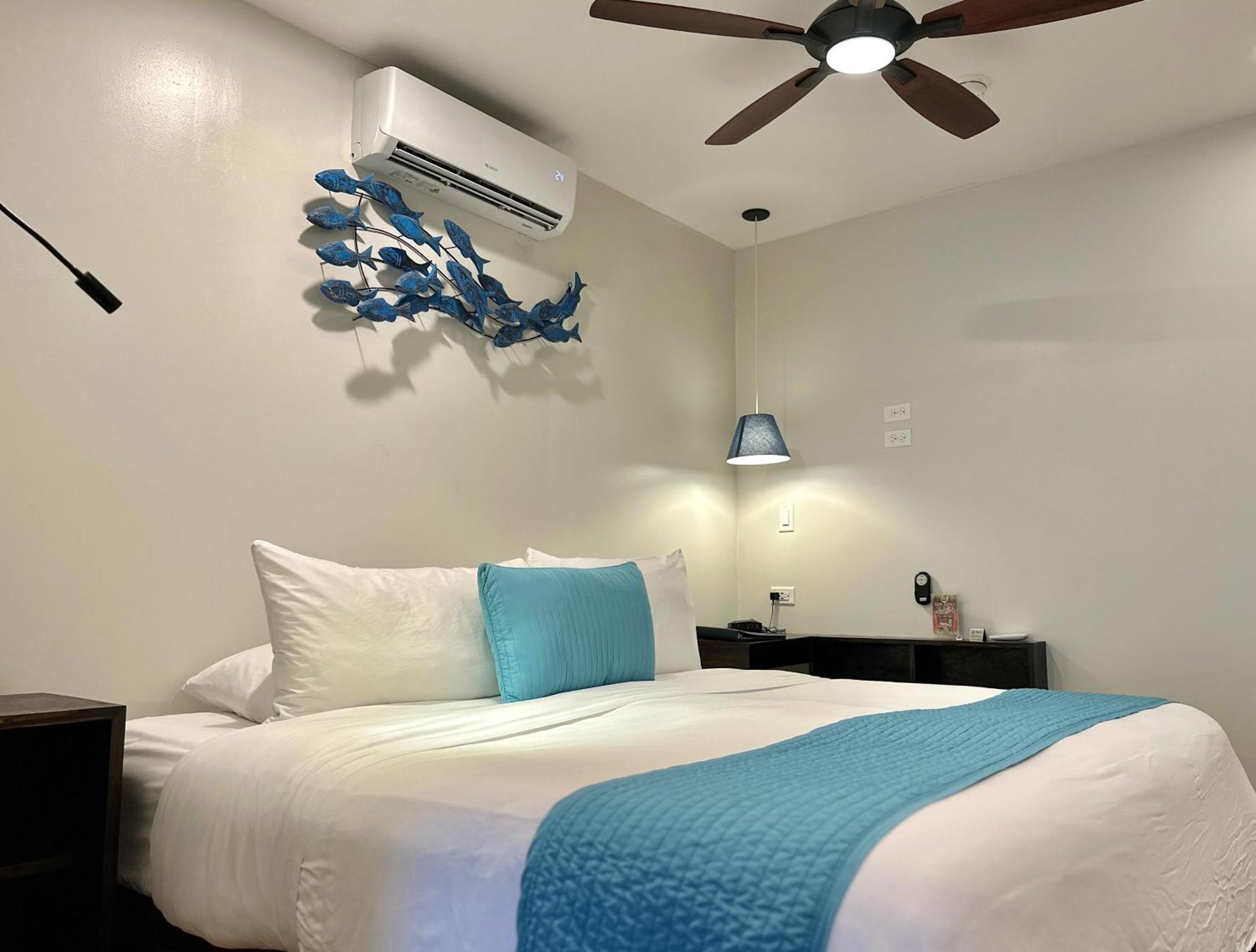 Palau Central Hotel Koror Zimmer foto