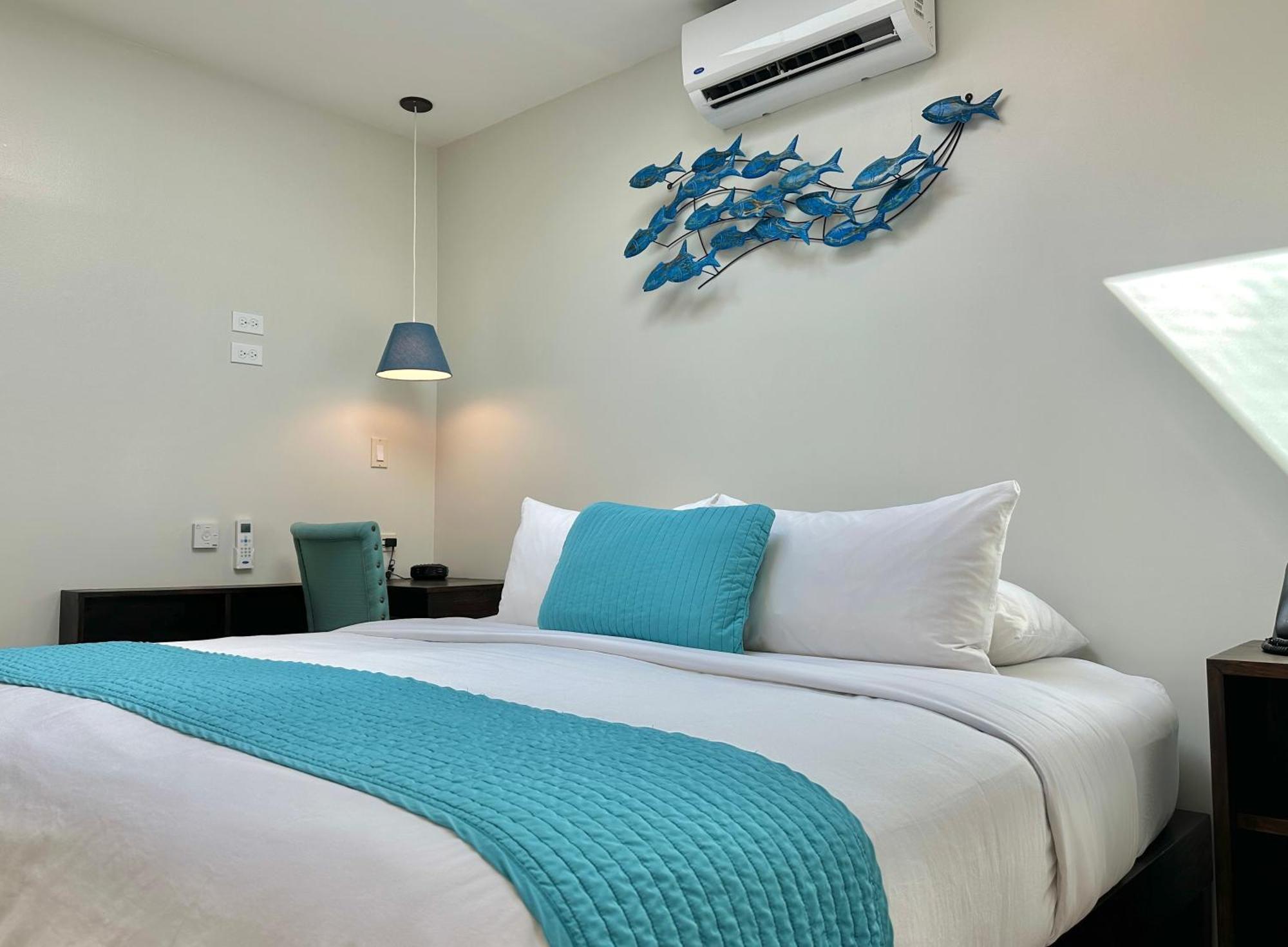 Palau Central Hotel Koror Zimmer foto